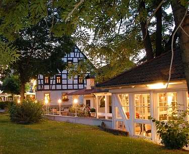 Scheune &amp; Pavillon