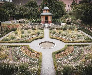 Der Bauerngarten des Bären bei Tag