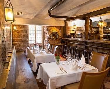 Burgkeller im Romantik Hotel Wasserburg Anholt