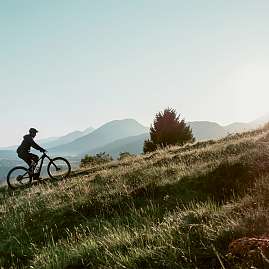 2022 01 s32 1136x1136px