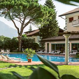 2023 02 34 1136x1136px