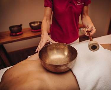 Klangschale im Thermal Med