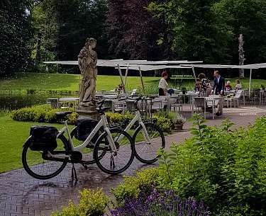 Fahrrad im Park