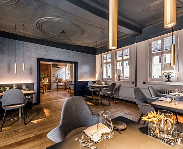 Gastraum des Sternerestaurants Weinstock im Romantik Hotel Zur Schwane in Volkach