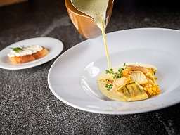 C Hannes Niederkofler HQ 76891