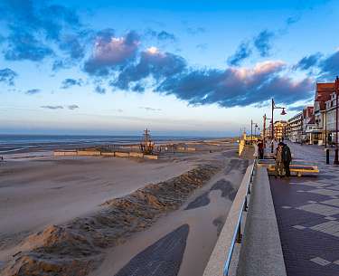 De Haan Strandpromenade