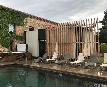 Domaine de Champlong pool