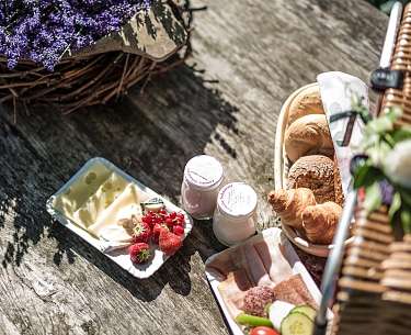  Fruehstueckskorb Winzarei