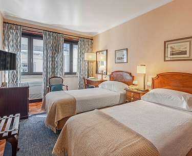 Hotel Lisboa Plaza Petite Room 4