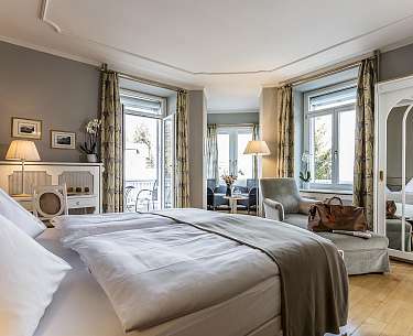 Doppelzimmer Panorama Turm Romantik Hotel Schweizerhof Flims