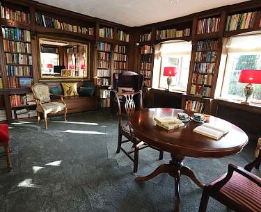 Library Suite - Wohnbereich Romantik Hotel Het Ros van Twente 