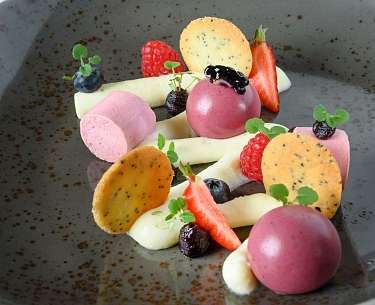 Saisonale Kreationen aus der Schweizer Küche in Restaurant Gartenzimmer
