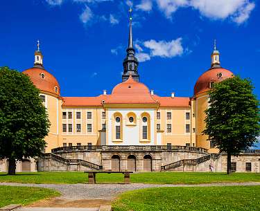 Schloss Moritzburg im Sommer Fotograf Sylvio Dittrich www.schloesserland sachsen.de