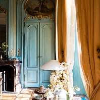 Stilvoll eingerichtetes Barockzimmer in einem Romantik B&amp;B