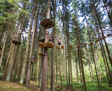 Waldhochseilgarten im Freizeitpark Monte Kaolino 