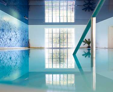 Wellness Hallenbad 3