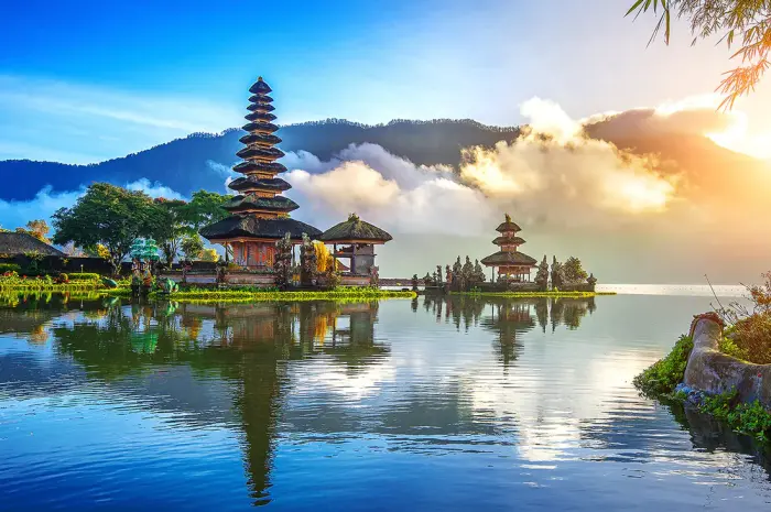 Pura Ulun Danu Beratan Bedugul: A Fusion of Natural Beauty and Spiritual Culture in Bali